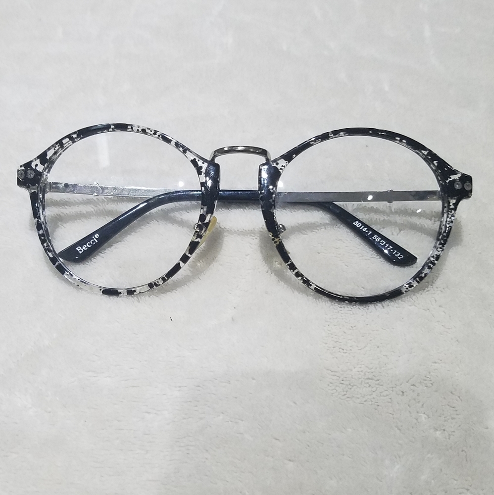 Geek Chic Frames - Picture 7 of 8